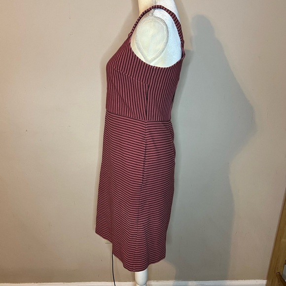 ⭐️LOFT Striped Dress - Picture 3 of 8